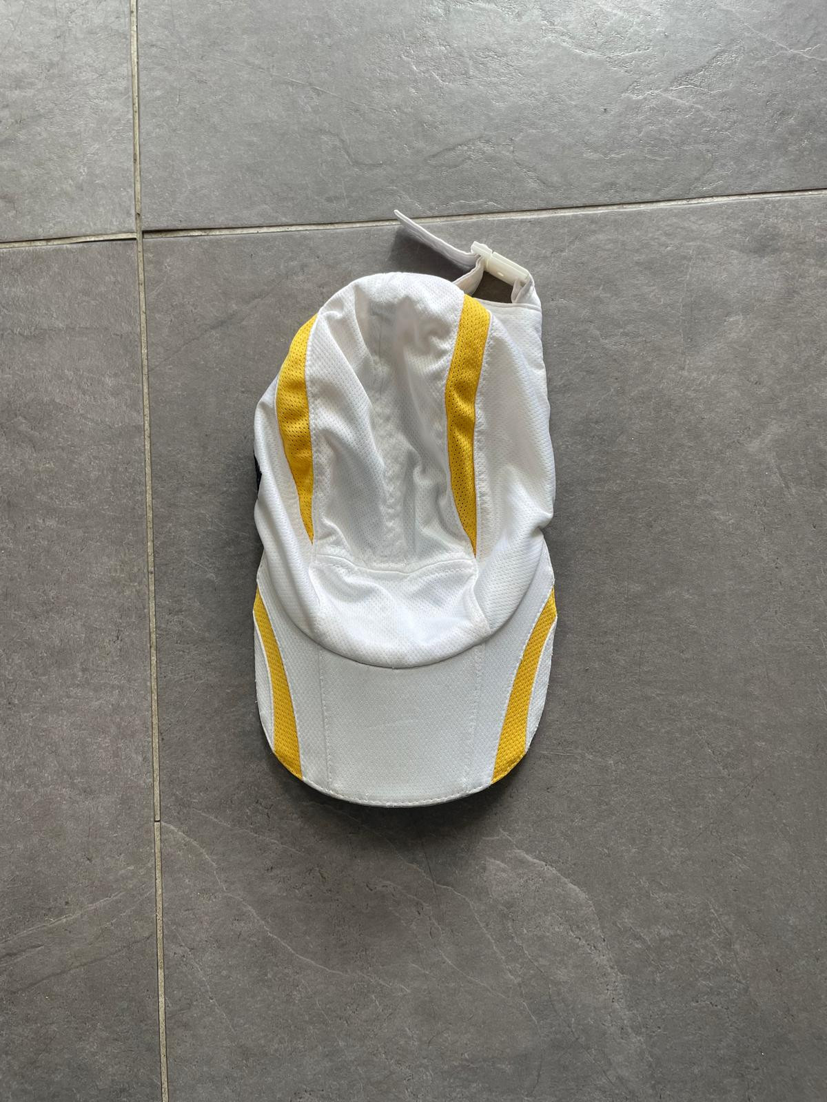 Racing hat - Yellow strip